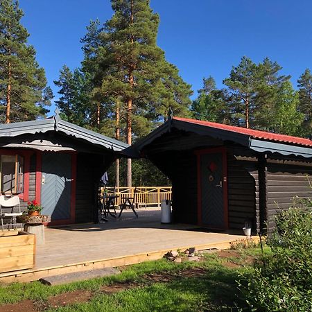 Timber Cottages With Jacuzzi And Sauna Near Lake Vaenern Karlstad Exterior photo